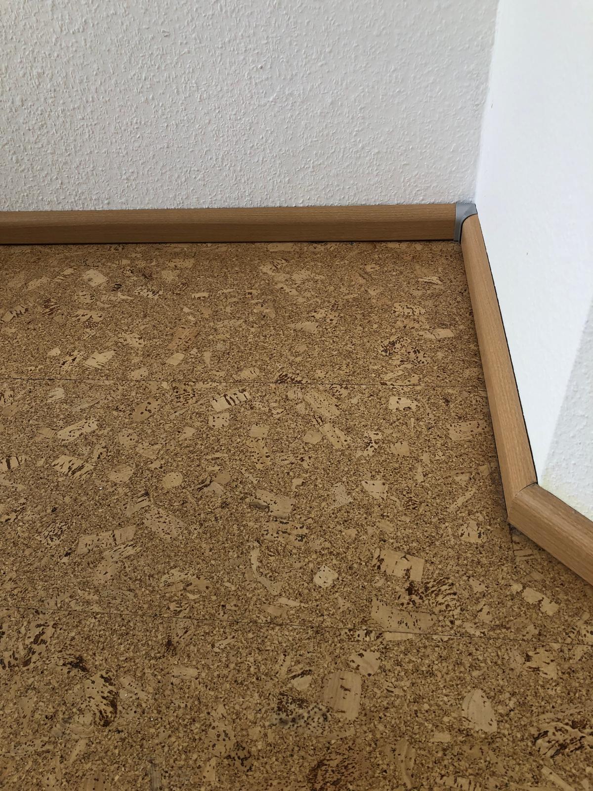 Eckbereich mit passgenauer Abschlussleiste im Innenraum